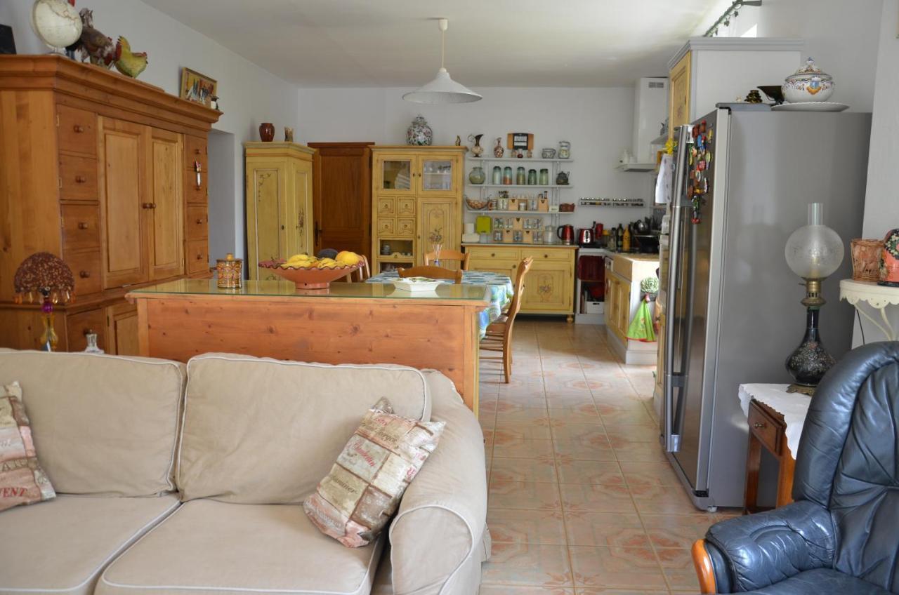 La Gueriniere Bed & Breakfast Cénac-et-Saint-Julien Exterior photo