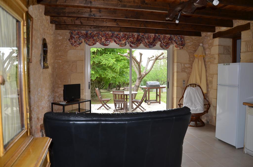 La Gueriniere Bed & Breakfast Cénac-et-Saint-Julien Exterior photo